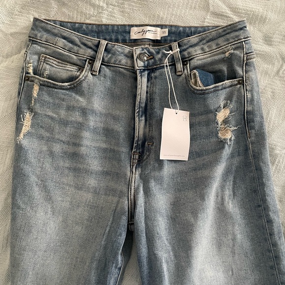 Carly Jean Los Angeles Chrissy Jeans - Picture 2 of 4